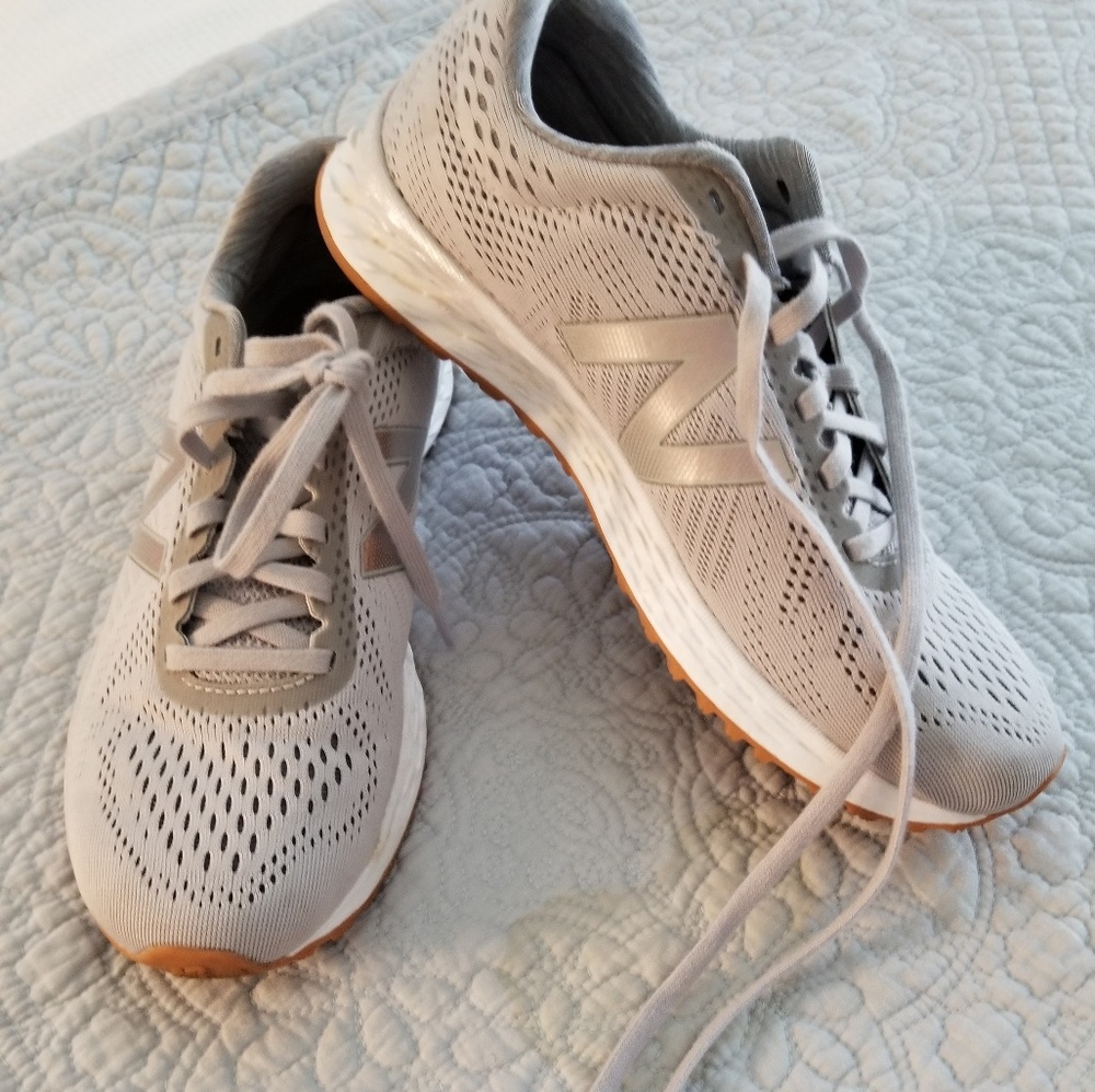 New Balance Tennis Shoes
